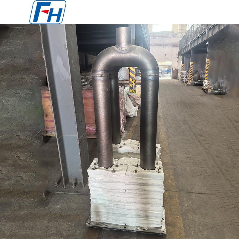 Rura promiennikowa Cr25Ni35 w kształcie litery U – Ø124 × Ø108 × 1597 mm